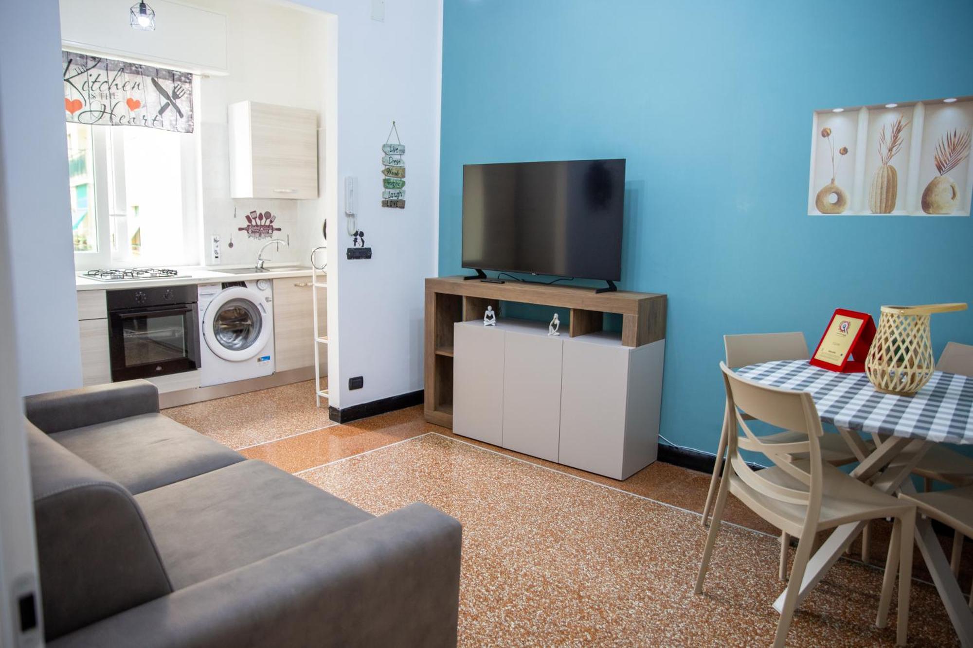 Ampio In Zona Apartment Genoa